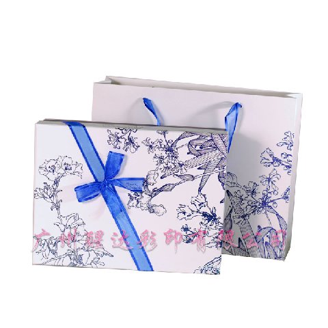 Gift Box + Handbag Set